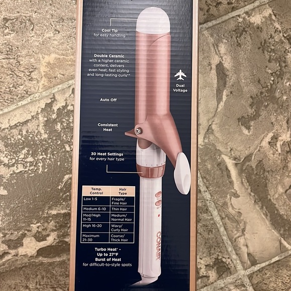 Conair double ceramic 1 1/2 inch barrel - Picture 3 of 7